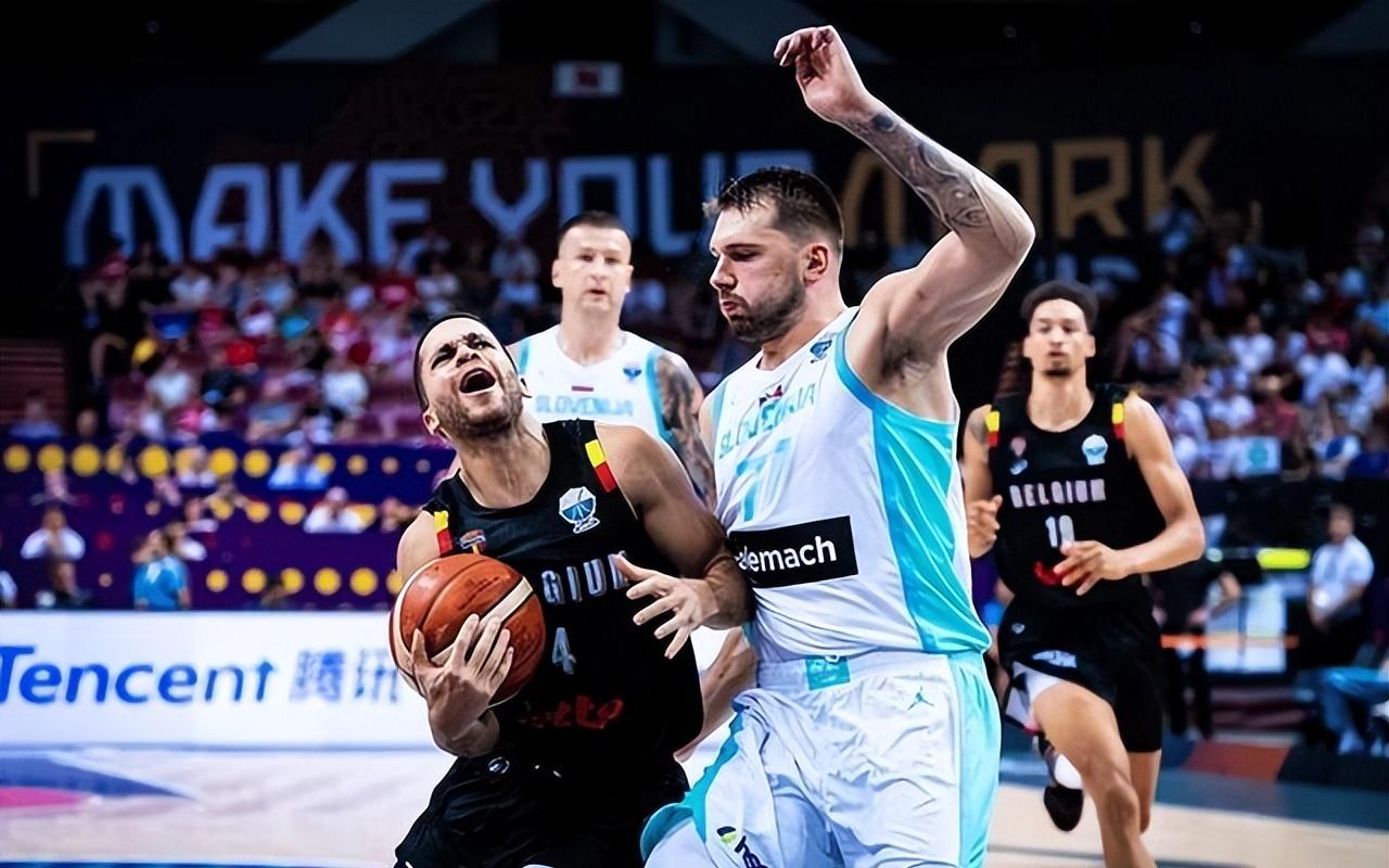 字母哥重要时刻爆冷,法国队带队取胜!赛场气氛高涨 字母哥重要时刻爆冷,法国队带队取胜!赛场气氛高涨